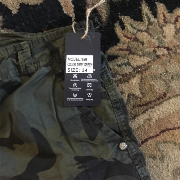 Cargo Shorts - Picture 2 of 3